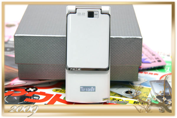 〔中性時尚〕SOGI 精挑白色 3C 必敗品 〔中性時尚〕SOGI 精挑白色 3C 必敗品